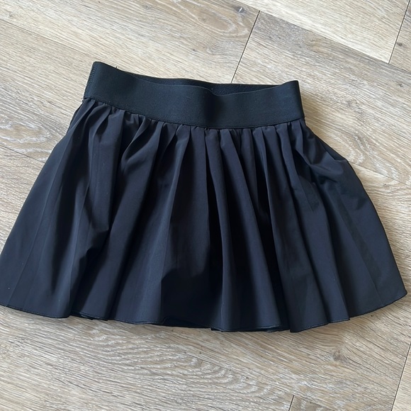Aritzia Skirts Aritzia Tna 2xs Tennis Skirt Poshmark